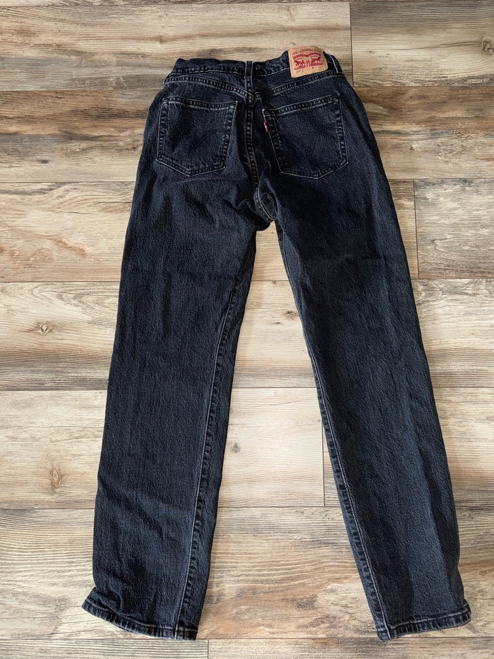 Levi’s 501 Curve Black Straight Leg Jeans - Picture 2 of 4